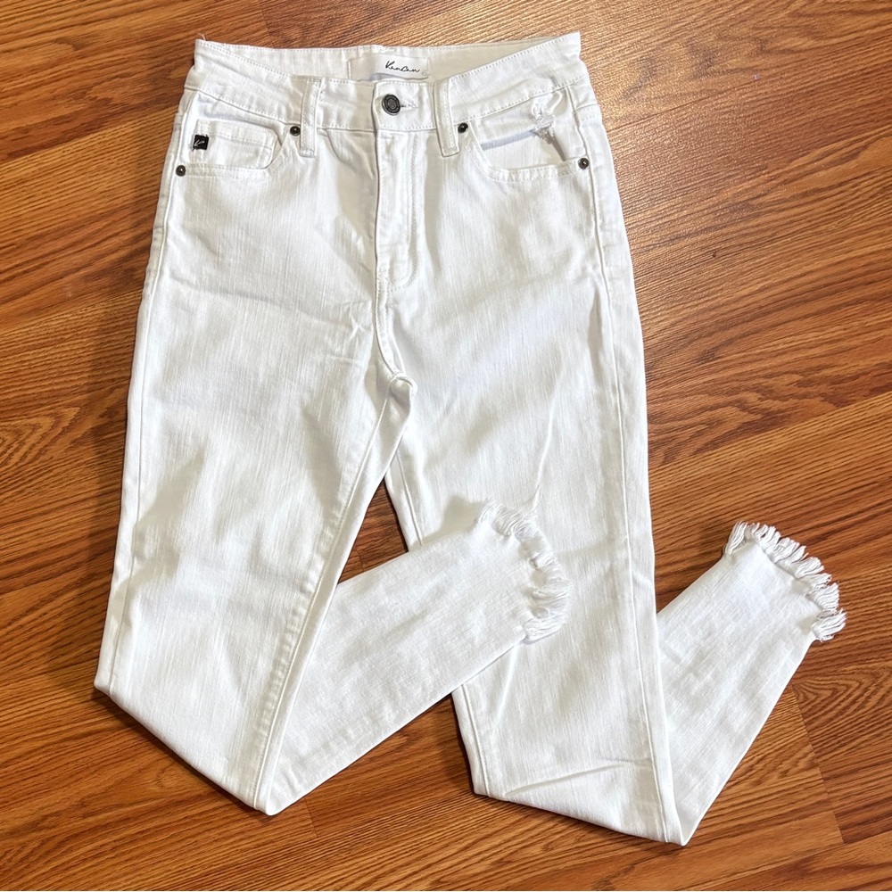 KanCan Distressed White Skinny Jeans Size 3/25  Stretch Mid Rise Frayed Hem